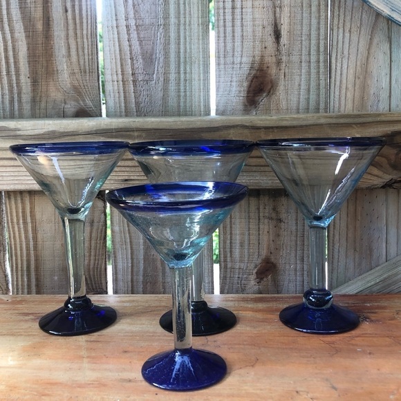 Set of 4 Mexican Mouth Blown Martini Glasses Light Green with Blue Rim & Base - Picture 2 of 16